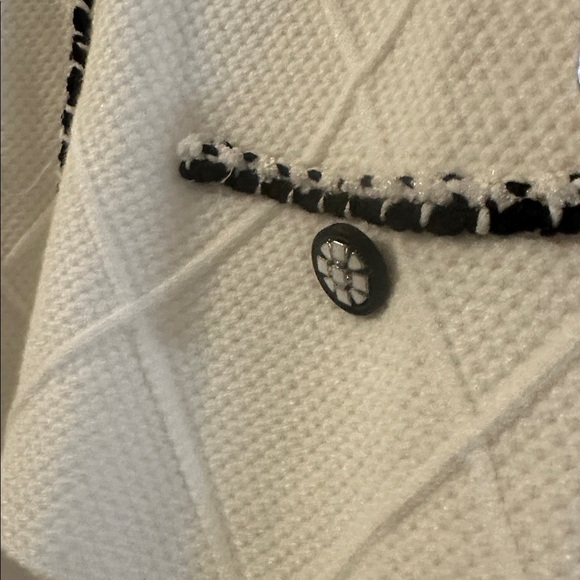 Laundry By Shelli Segal Cream Cardigan with Black Trim - Picture 3 of 5